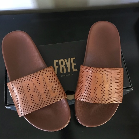 Frye Womens Lola Perf Logo Slid Sneaker